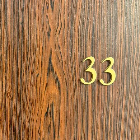 Royal 33 Apartment *